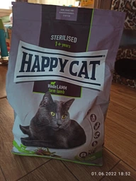 Сухой корм Happy Cat Sterilised Weide-Lamm для стерилизованных кошек и кастрированных котов с ягненком 4 кг фото от покупателей 2