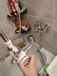 Проточный водонагреватель Delimano с LCD экраном и душем Боковое Подключение Белый фото от покупателей 17