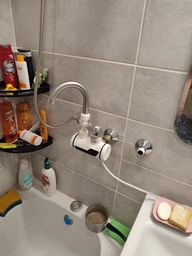 Проточный водонагреватель Delimano с LCD экраном и душем Боковое Подключение Белый фото от покупателей 15