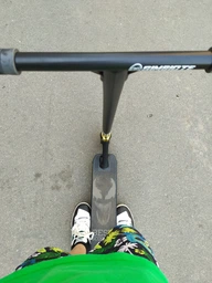 Трюковий самокат двоколісний з алюмінієвими пегами Best Scooter SIMBIOTE Синій Веном фото від покупців 1