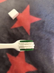 Зубная щетка BioRepair Совершенная чистка Средней жесткости для ежедневного ухода Зеленая (8017331047941_green) фото от покупателей 18