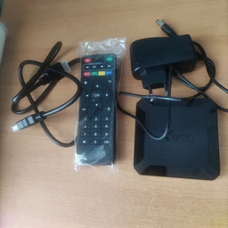 Комплект Смарт ТВ-приставка X96Q 2/16Гб Android TV 10 Allwinner H313 + G10S Аэропульт с микрофоном и голосовым поиском + промокоды на телевидение (X96Q 2/16+G10s 269367326) фото от покупателей 15
