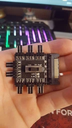 Сплітер розгалужувач SATA на 8 кулерів 3 pin, Fan Hub