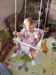 Детская качеля Infancy «Магнолия» молочная основа от 7 месяцев до 5 лет