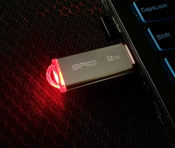 Флеш память USB Silicon Power Ultima II I-Series 32GB Silver (SP032GBUF2M01V1S)