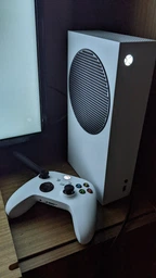 Игровая консоль Microsoft Xbox Series S (889842651386) фото от покупателей 5