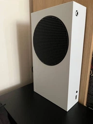 Игровая консоль Microsoft Xbox Series S (889842651386) фото от покупателей 2