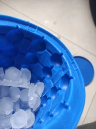 Форма для заморозки льда Ice Cube Maker двухкамерная с крышкой фото от покупателей 1