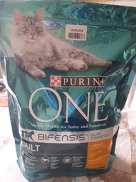 Сухий корм для стерилізованих кішок Purina One Sterilcat з куркою 1500 г