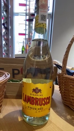 Вино игристое Sizarini Lambrusco белое сухое 0.75 л 10.5% (8004810944488) фото от покупателей 1