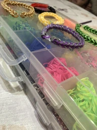 Набір для плетіння браслетів Fashion Loom Bands 12000 гумок - 2-ярусний кейс 25 комірок з аксесуарами