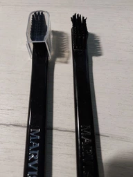 Зубна Щітка Чорна Середня Marvis Toothbrush Black Medium фото від покупців 4