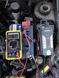 Пристрій для заряджання акумулятора BOSCH C3 Bosch BO 018999903M фото від покупців 7