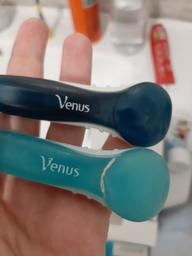 Станок для гоління жіночий (Бритва) Venus Smooth з 3 змінними картриджами (7702018469826) фото від покупців 5