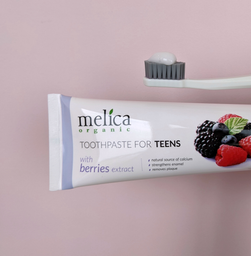 Зубна паста Melica Organic Ягідний мікс 100 мл (4770416003624) фото від покупців 4