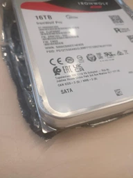 Жесткий диск 3.5" Seagate IronWolf Pro 18TB SATA 256MB (ST18000NE000) [105236]