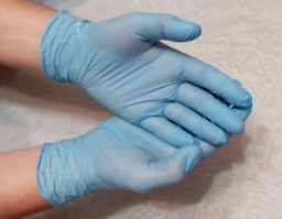 Перчатки нитриловые Medicom SafeTouch® Slim Blue текстурированные без пудры голубые размер M 100 шт (3,6 г.) фото от покупателей 1