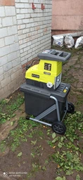 Садовый измельчитель Ryobi RSH3045U 220В, 3000 Вт, 45 мм, 55 л (5133004335) фото от покупателей 7