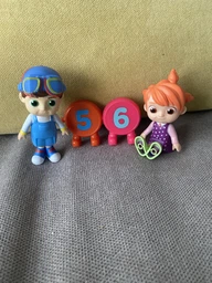 Игрушка-сюрприз CoComelon 1 Figure Pack 1 фигурка с аксессуарами в ассортименте (CMW0048)