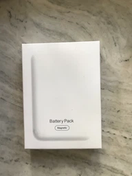 УМБ Power Bank з функцією MagSafe 3000mAh 15W фото від покупців 1