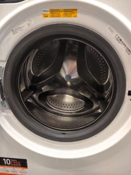 Стиральная машина Whirlpool фронтальная, 6кг, 1200, A+++, 43см, дисплей, инвертор, люк черный, белый (WRBSB6228BUA) фото от покупателей 1