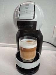 Капсульная кофеварка Nescafe Dolce Gusto Mini Me EDG155.BG Черно-серая