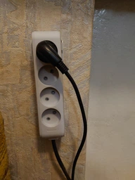 Колодка Panasonic X-tendia 4 гнезда, с защитными шторками Черная (WLTB02402BL-UA) фото от покупателей 1