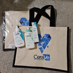 Глубоко очищающий гель CeraVe для склонной к несовершенствам кожи лица и тела 236 мл (3337875784054) фото от покупателей 5