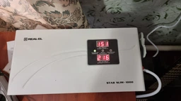 Стабілізатор напруги Real-El Stab Slim-1000 White (EL122400007)