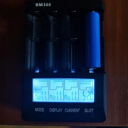 Акумулятор літій-іонний Quantum Li-ion ICR18650, 2600 mAh, 0.5-1С з клемним виступом, 1 шт./пач. Модель: ICR18650TH / 2600 (4770050059063) фото від покупців 17