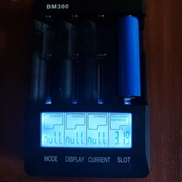 Акумулятор літій-іонний Quantum Li-ion ICR18650, 2600 mAh, 0.5-1С з клемним виступом, 1 шт./пач. Модель: ICR18650TH / 2600 (4770050059063) фото від покупців 16