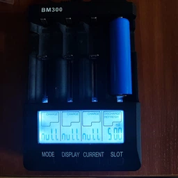 Акумулятор літій-іонний Quantum Li-ion ICR18650, 2600 mAh, 0.5-1С з клемним виступом, 1 шт./пач. Модель: ICR18650TH / 2600 (4770050059063) фото від покупців 15