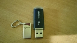 Флеш пам'ять USB Apacer 32GB AH112 USB 2.0 (AP32GAH112R-1) Red фото від покупців 5