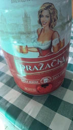 Пиво Prazacka светлое фильтрованное 4% 5 л (8594053490489) фото от покупателей 1