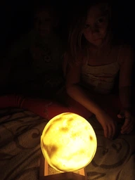 Настольный светильник Луна Moon Night Light 15 см с пультом 16 цветов / детский ночник фото от покупателей 1