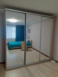Шкаф-купе Фенікс Зеркало 240x60x240 см трехдверный Дуб сонома (FM007871) фото от покупателей 3