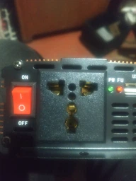 Інвертор перетворювач UKC 12V-220V 1000W