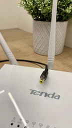 Wi-Fi Роутер Tenda F3 (N300, 1*Wan, 3*Lan, 3 антенны по 5дБи)