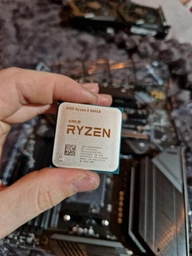 Процесор AMD Ryzen 5 5600X 3.7 GHz / 32 MB (100-100000065BOX) sAM4 BOX фото від покупців 3