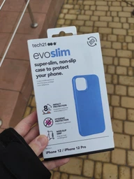 Протиударний чохол з антимікробним покриттям Tech21 Evo Slim для Iphone 12/12 Pro (6.1") Black
