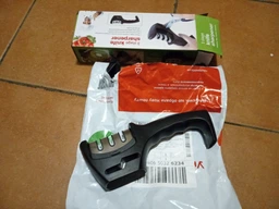 Електрична бездротова точилка для ножів Swifty Sharp Sharpener від батарейок
