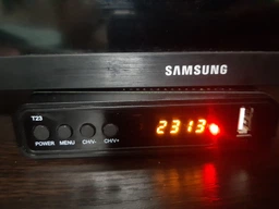 Дачный комплект Т2 : DVB-T2 тюнер uClan T2 6701 METAL с фунциями медиаплеера и IPTV/WebTV-плеера + Антенна внешняя Дальнобой 75 км )