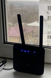 Маршрутизатор TCL LINKHUB LTE Home Station (HH42CV2-2ALCUA1-1)