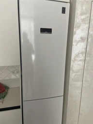 Двухкамерный холодильник Bosch KGN39XW326 фото от покупателей 10