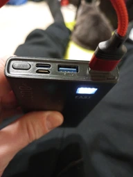 Універсальна мобільна батарея Promate bolt-10pro.black 10000mAh фото від покупців 13