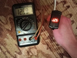 Автомобильная USB зарядка QC 3.0 + PD Type-C с вольтметром в место штатной кнопки, заглушки Red фото от покупателей 7