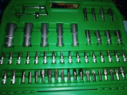 Полупрофессиональный набор инструментов Intertool 1/4", 1/2", 108 предметов (ET-6108SP) фото от покупателей 9