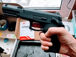 Пневматический пистолет Umarex UX DX17 (5.8187) фото от покупателей 2