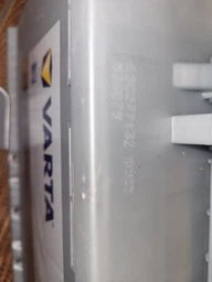Автомобильный аккумулятор Varta Silver Dynamic 100А Ев (-/+) H3 (830EN) (600402083)