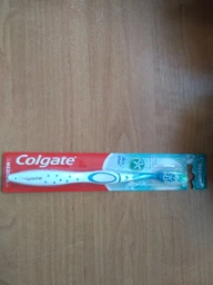 Зубная щетка Colgate Max White отбеливающая средней жесткости (8714789417066) фото от покупателей 4